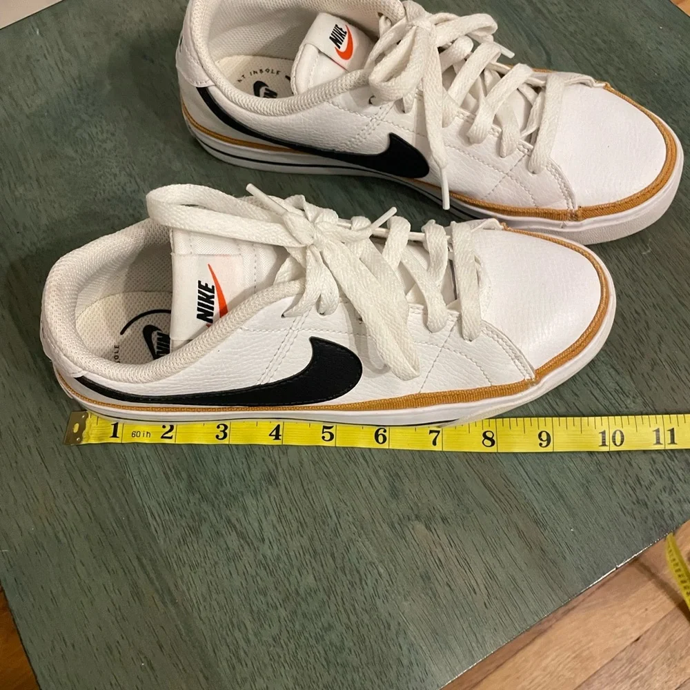 Nike Sneakers - Picture 6 of 10